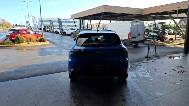 Alfa Romeo Tonale image 7