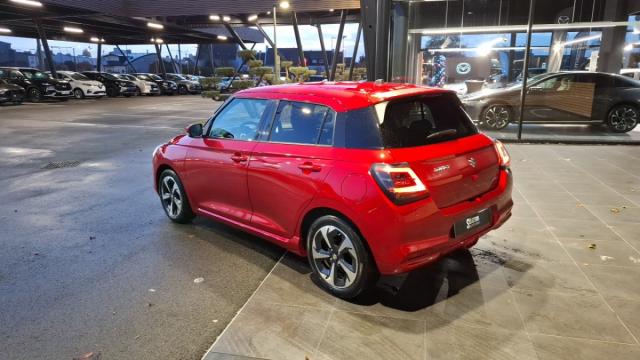 Suzuki Swift image 8