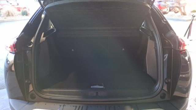 Peugeot 2008 image 3