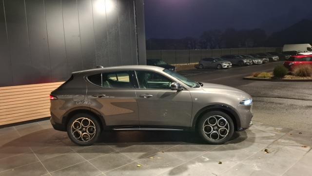 Alfa Romeo Tonale image 8