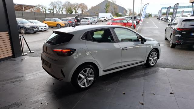 Renault Clio image 8