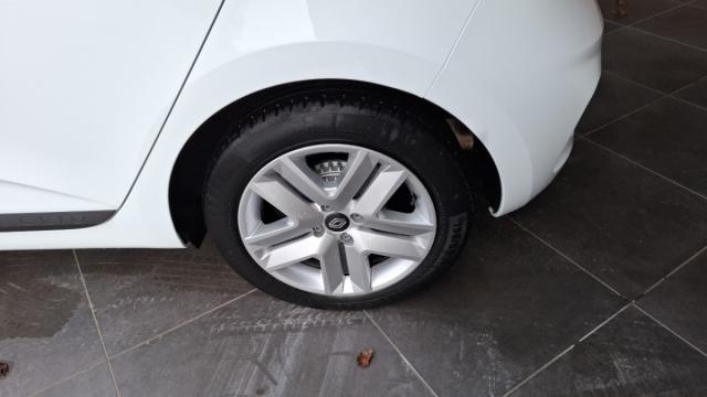 Renault Clio image 1