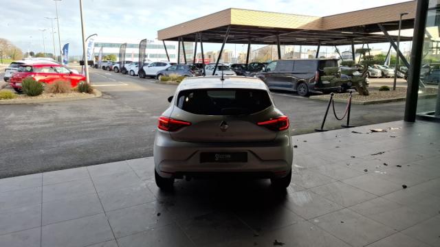 Renault Clio image 8