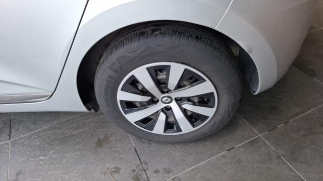 Renault Clio image 1