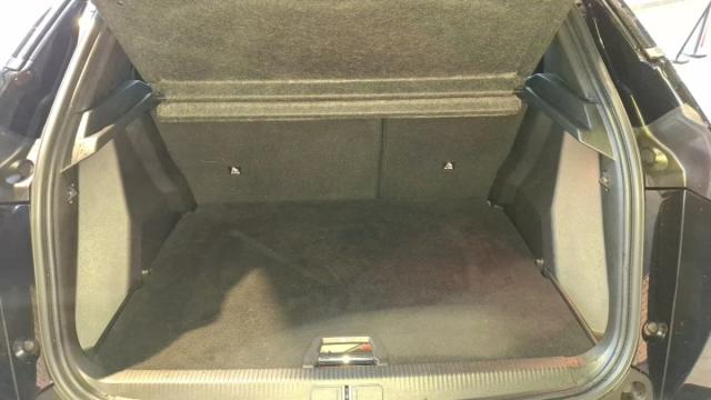 Peugeot 2008 image 4