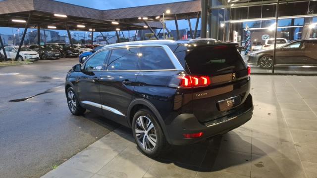 Peugeot 5008 image 4