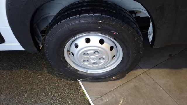 Peugeot Boxer image 2