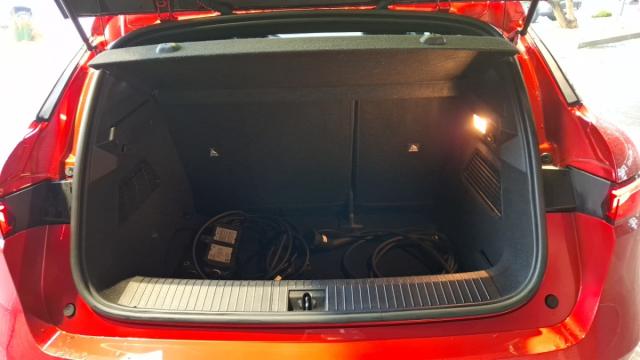 Renault Mégane E-Tech image 1