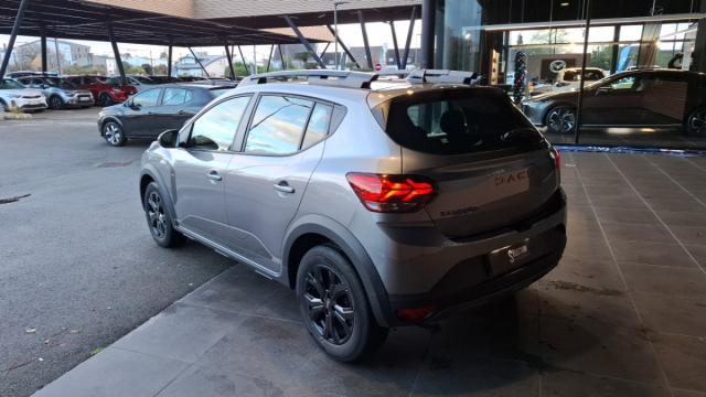 Dacia Sandero image 2