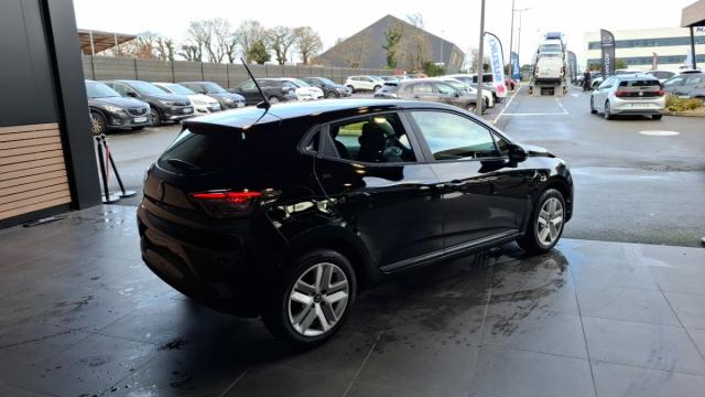 Renault Clio image 2