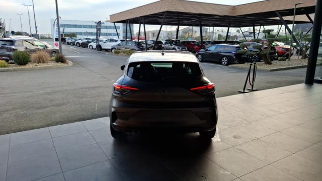 Renault Clio image 2