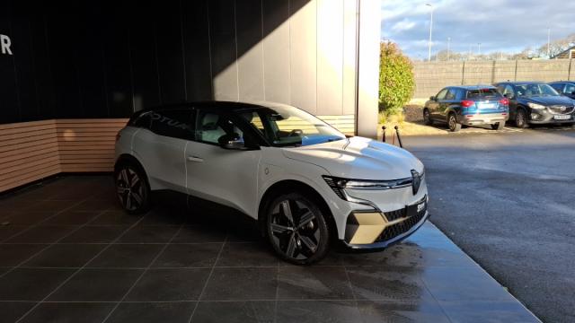 Renault Mégane E-Tech image 2