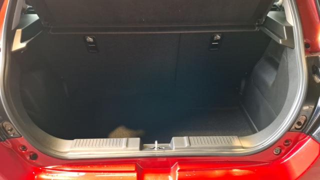 Suzuki Swift image 8