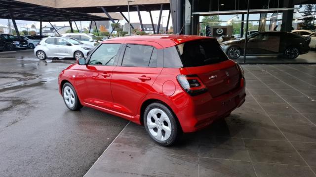 Suzuki Swift image 1