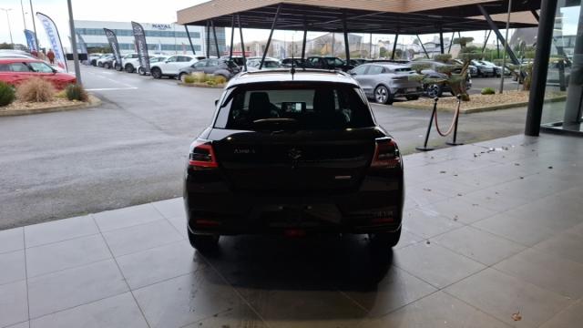 Suzuki Swift image 7