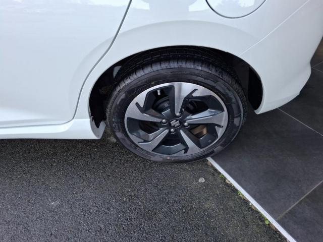 Suzuki Swift image 6