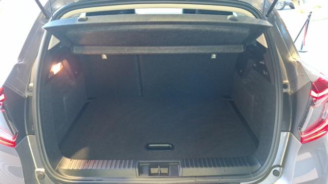 Renault Captur image 1