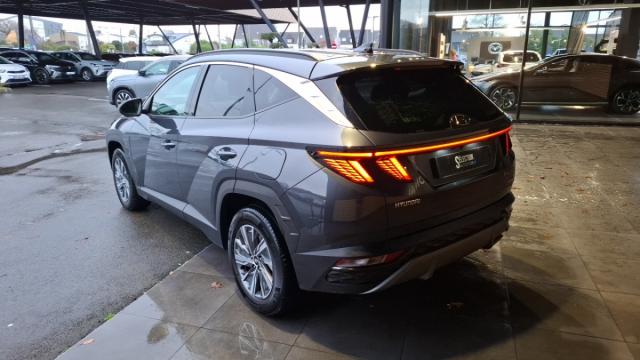 Hyundai Tucson image 3