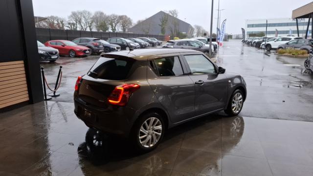 Suzuki Swift image 6
