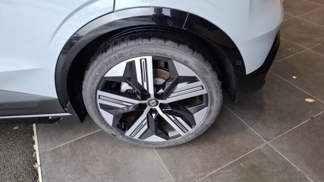 Renault Mégane E-Tech image 3