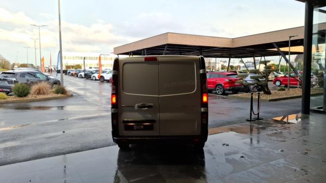 Renault Trafic image 4