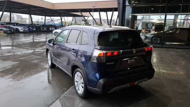 Suzuki S-Cross image 9