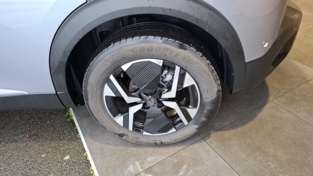 Peugeot 2008 image 6