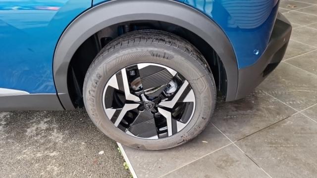 Peugeot 2008 image 8