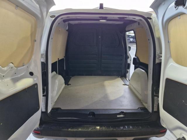 Renault Express Van image 6