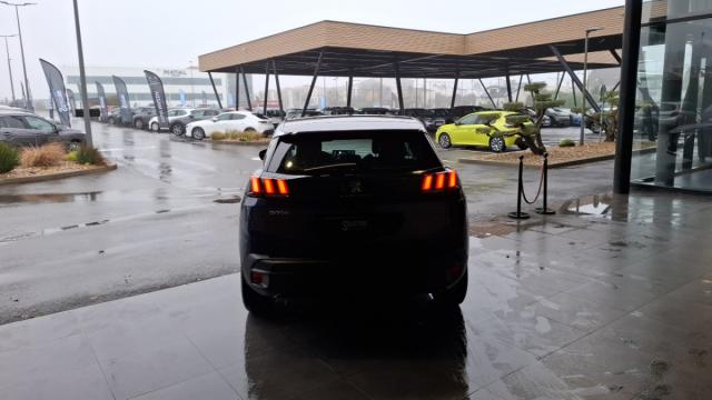 Peugeot 3008 image 2