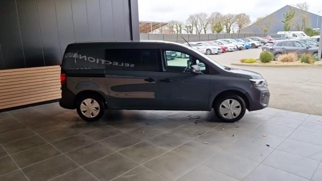 Nissan Townstar image 9