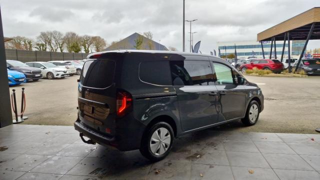 Nissan Townstar image 8