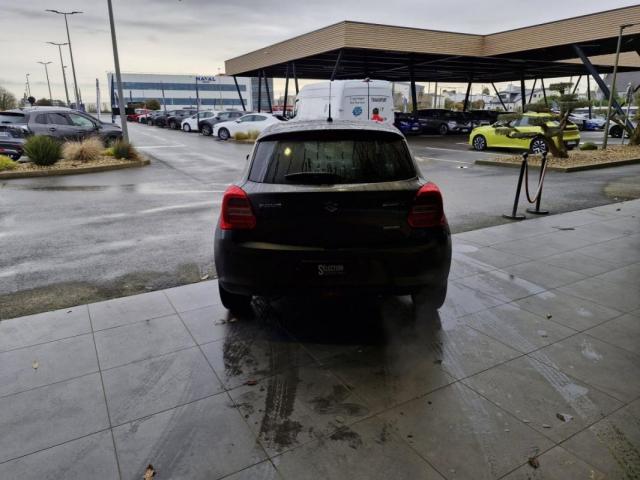 Suzuki Swift image 8