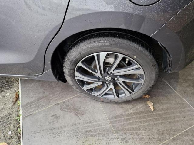 Suzuki Swift image 6