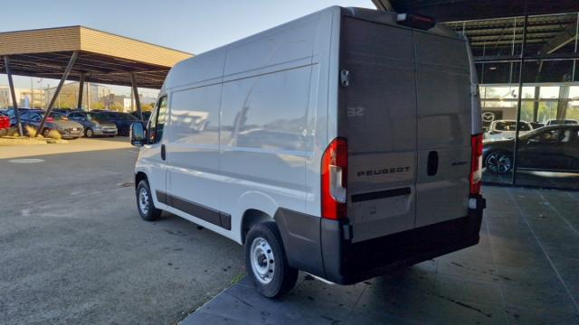 Peugeot Boxer image 1