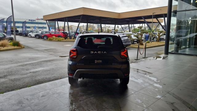 Dacia Duster image 9