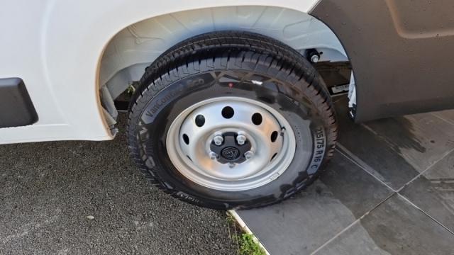 Peugeot Boxer image 1