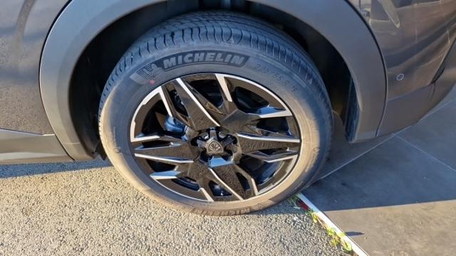 Peugeot 3008 image 2