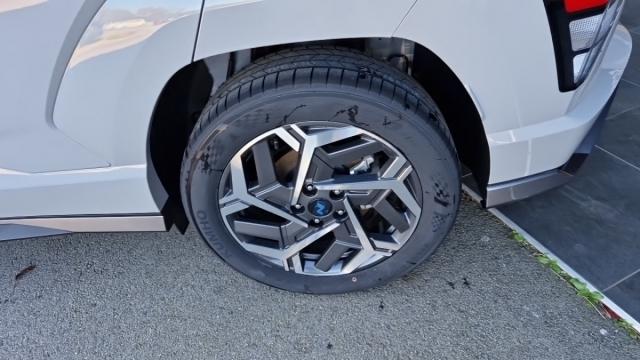 Hyundai Kona image 6