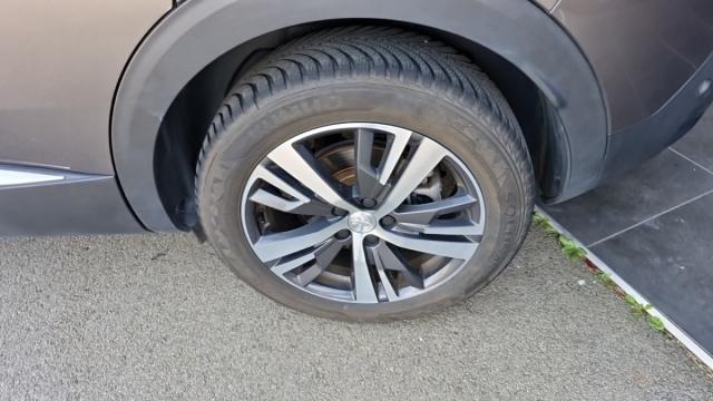 Peugeot 3008 image 1