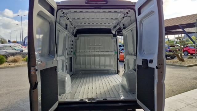 Opel Movano image 2