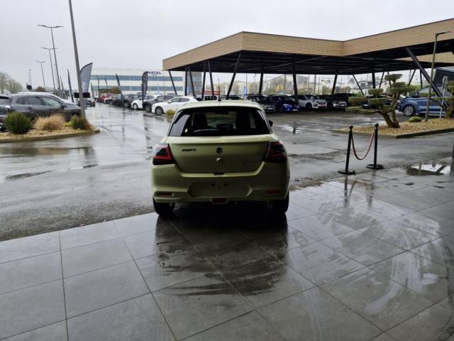 Suzuki Swift image 8