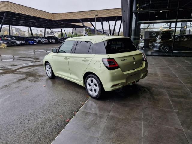 Suzuki Swift image 1