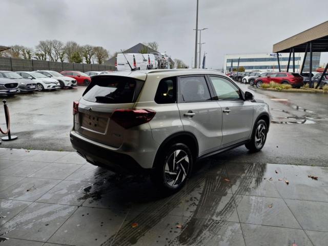 Suzuki Vitara image 9