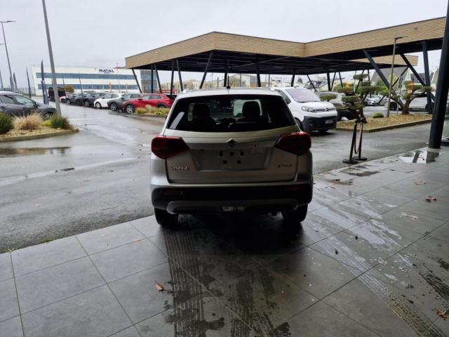 Suzuki Vitara image 2