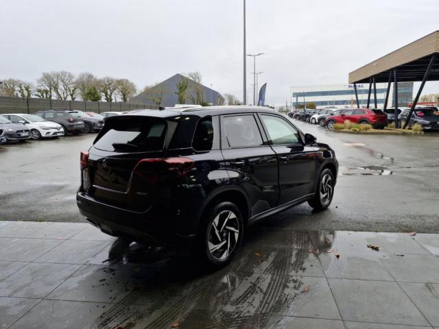 Suzuki Vitara image 8