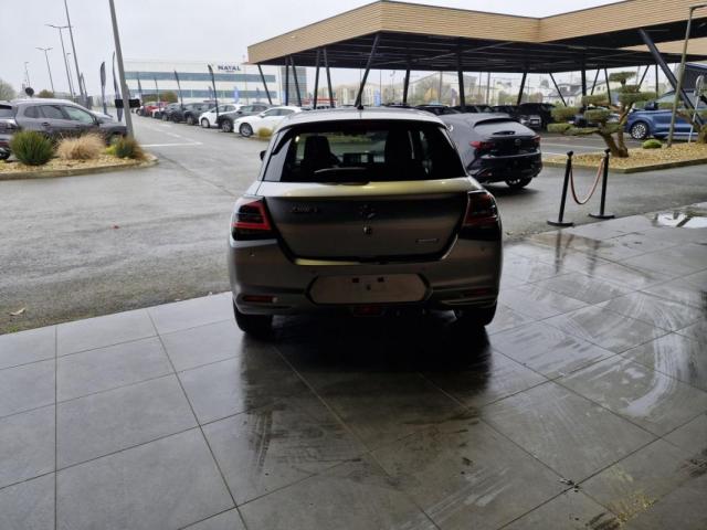 Suzuki Swift image 7