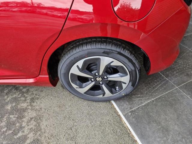 Suzuki Swift image 8