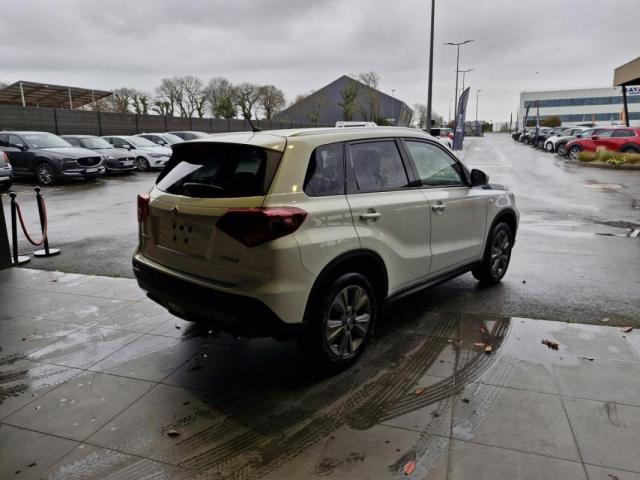 Suzuki Vitara image 8