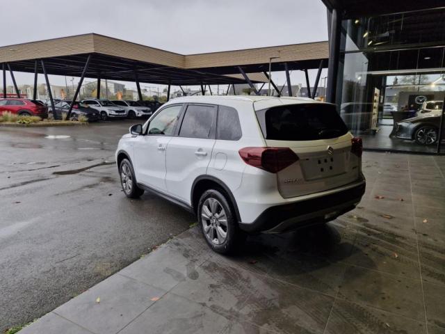 Suzuki Vitara image 3